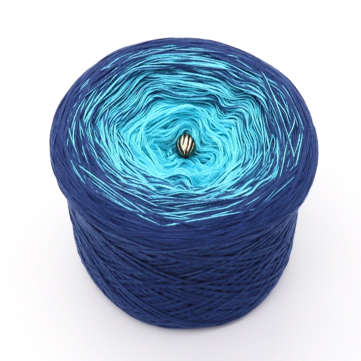 Blaue Grotte - Bobbel Wolle und Farbverlaufsgarn von Chiemseegarn