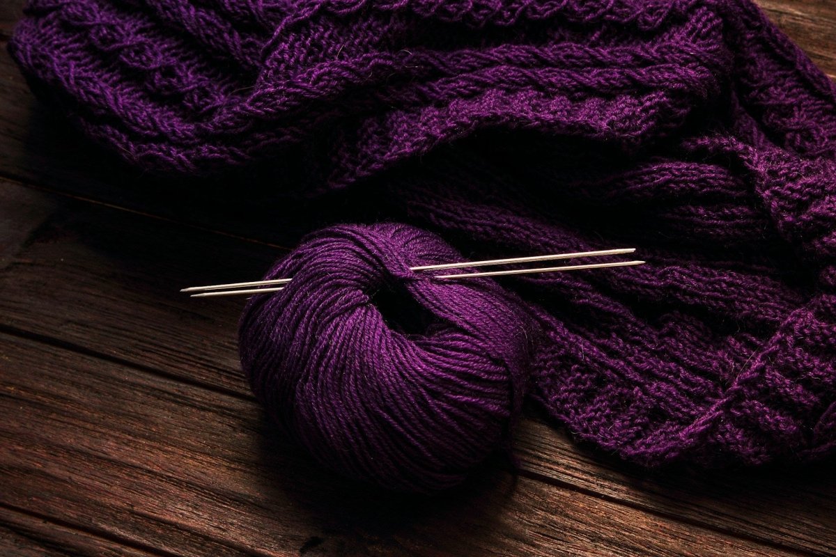 Einzigartige Eleganz: Pullover mit Lochmuster stricken für einen individuellen Look - Chiemseegarn