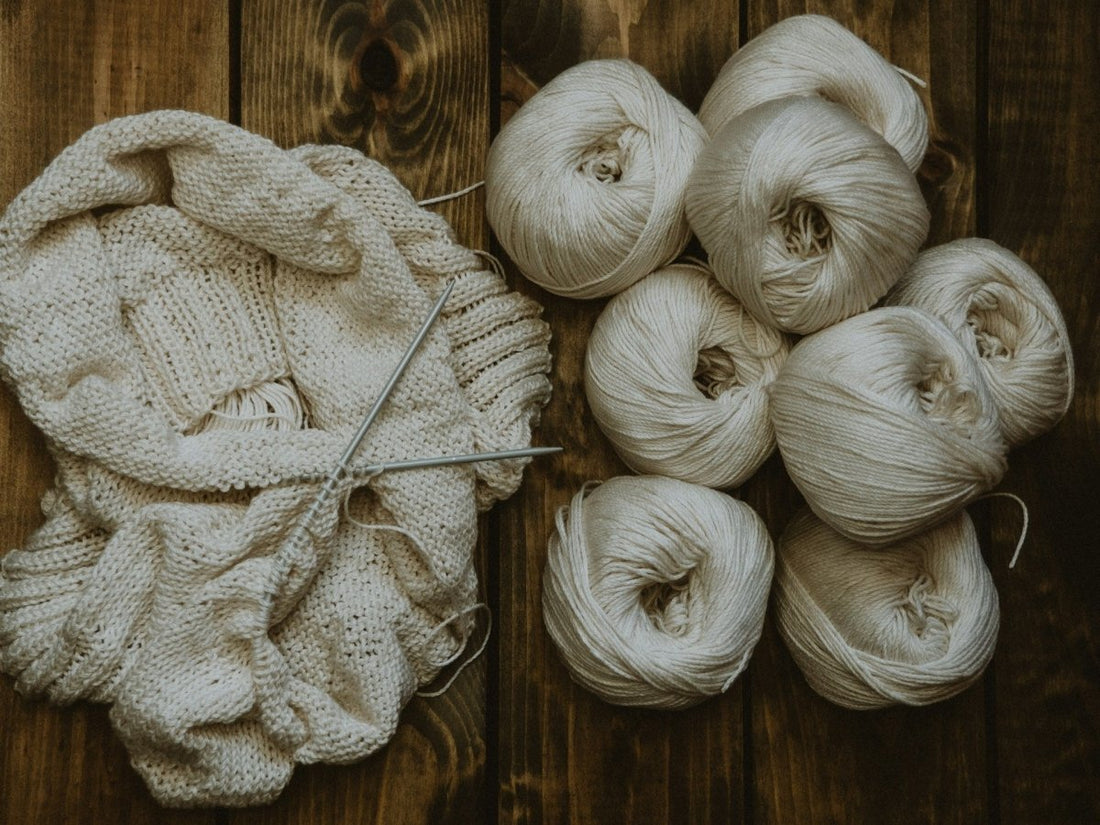 Gemütlichkeit pur: Eine Anleitung zum Stricken einer Kuscheldecke - Chiemseegarn