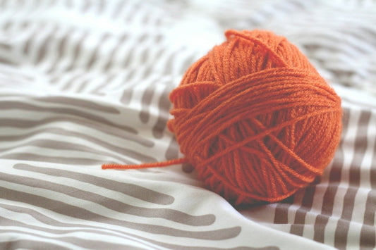 Loop stricken mit Zopfmuster: Ein Meisterwerk der Strickkunst - Chiemseegarn