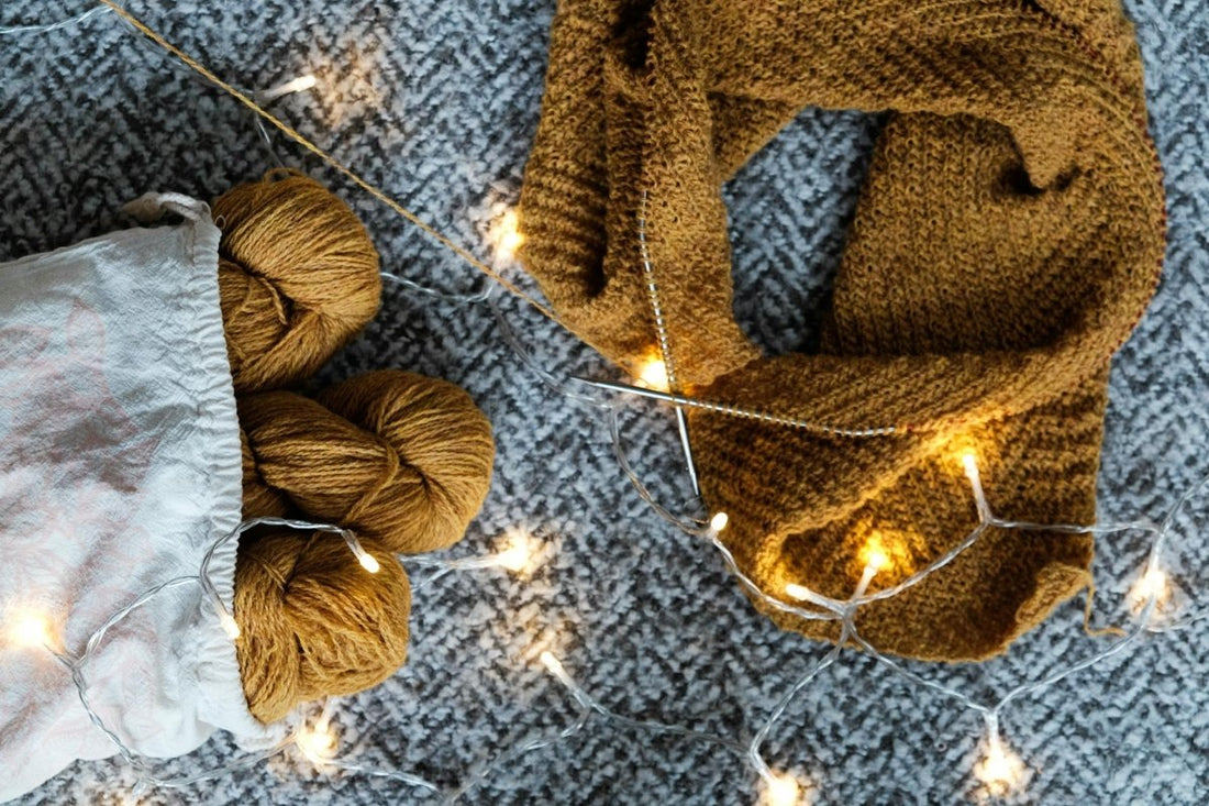 Mit Liebe gestrickt: Anleitung für bezaubernde Babyschuhe - Chiemseegarn