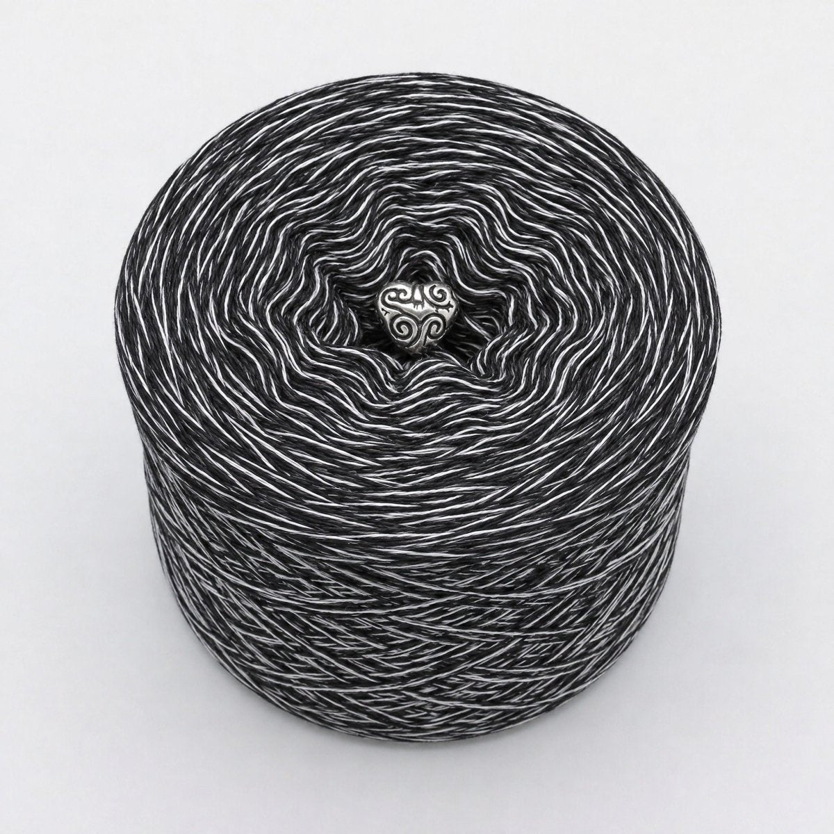 Blacky – Konfettigarn von Chiemseegarn