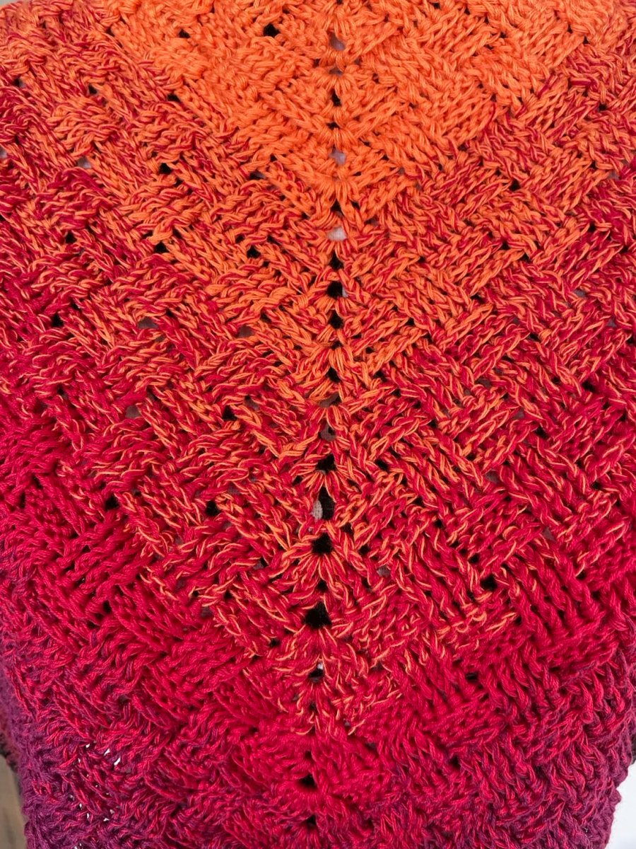 Häkelset "Over and Under" - Bobbel Wolle und Farbverlaufsgarn von Chiemseegarn