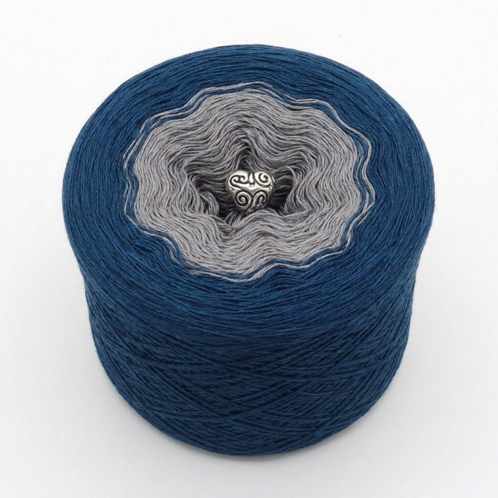 Lapislazuli – Farbverlaufsgarn von Chiemseegarn