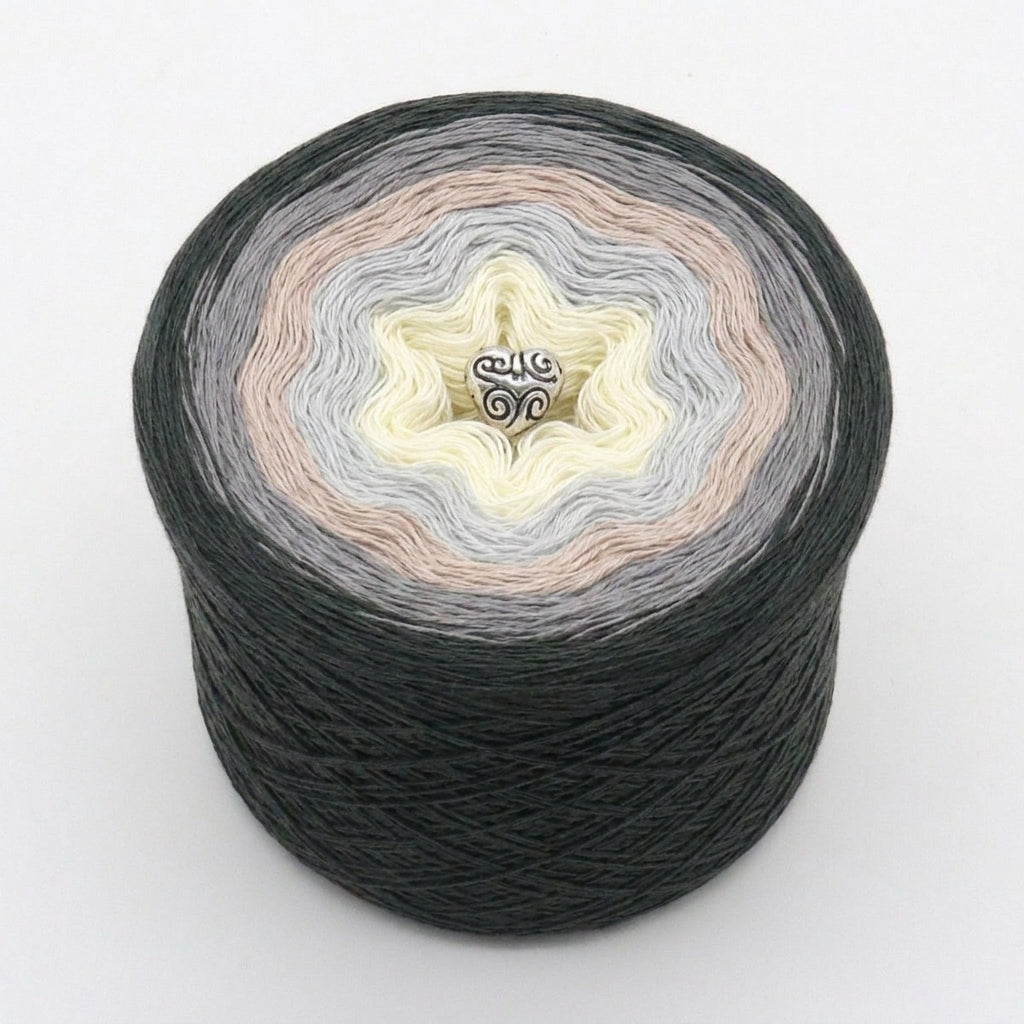 Muschelsuche – Farbverlaufsgarn von Chiemseegarn