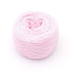 Einfarbiges gefachtes Garn "Babyrosa" – Einfarbiges Garn von Chiemseegarn
