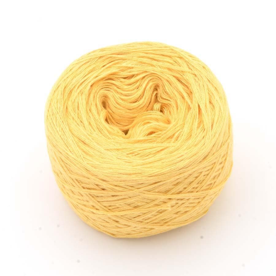 Einfarbiges gefachtes Garn "Gold" – Einfarbiges Garn von Chiemseegarn