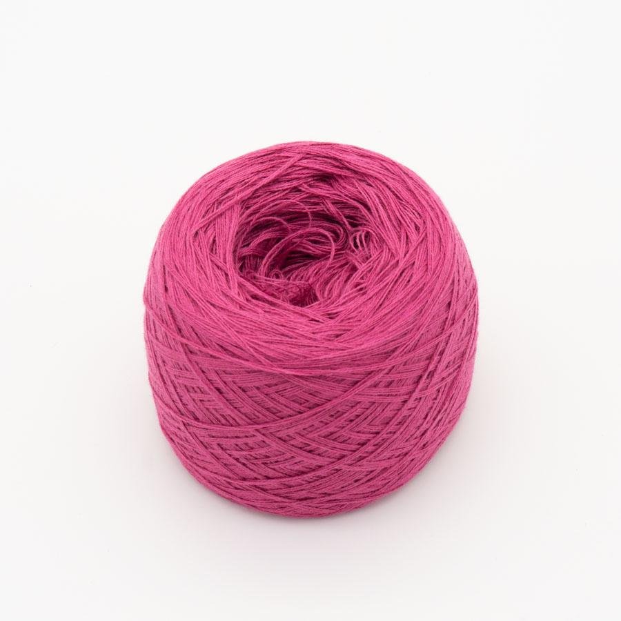 Einfarbiges gefachtes Garn "Himbeere" - Bobbel Wolle und Farbverlaufsgarn von Chiemseegarn