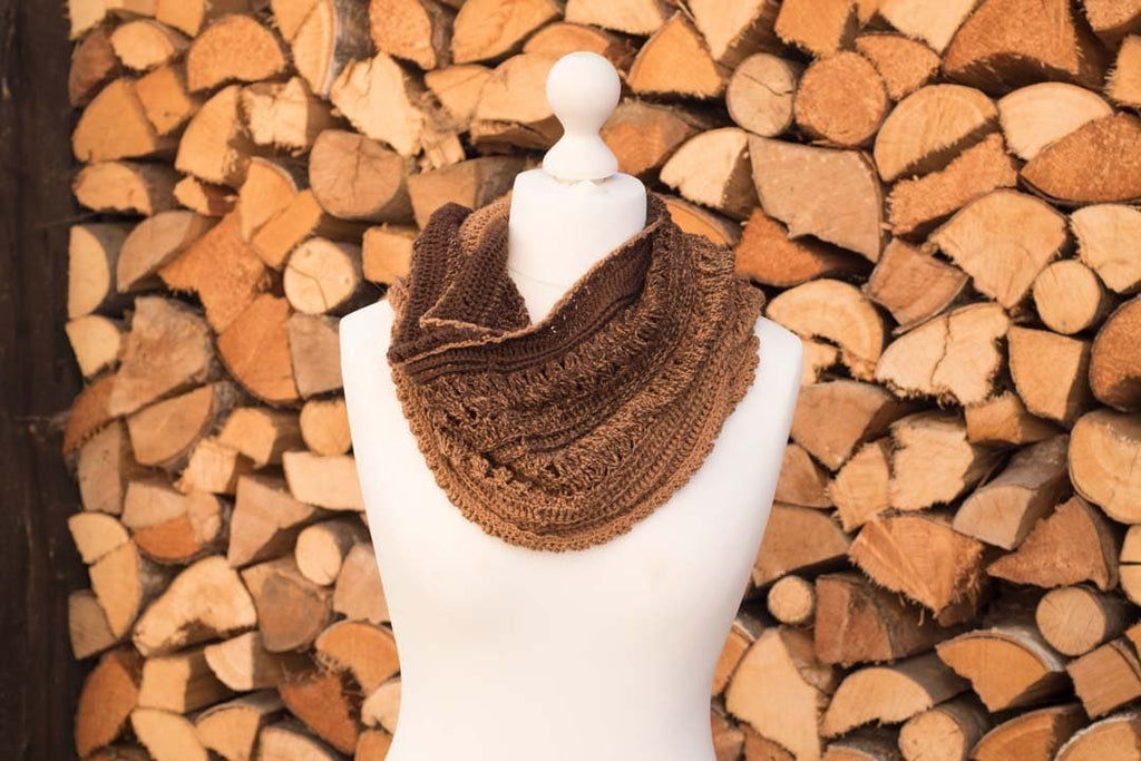 Häkelloop "Herbstlaub" - Bobbel Wolle und Farbverlaufsgarn von Chiemseegarn