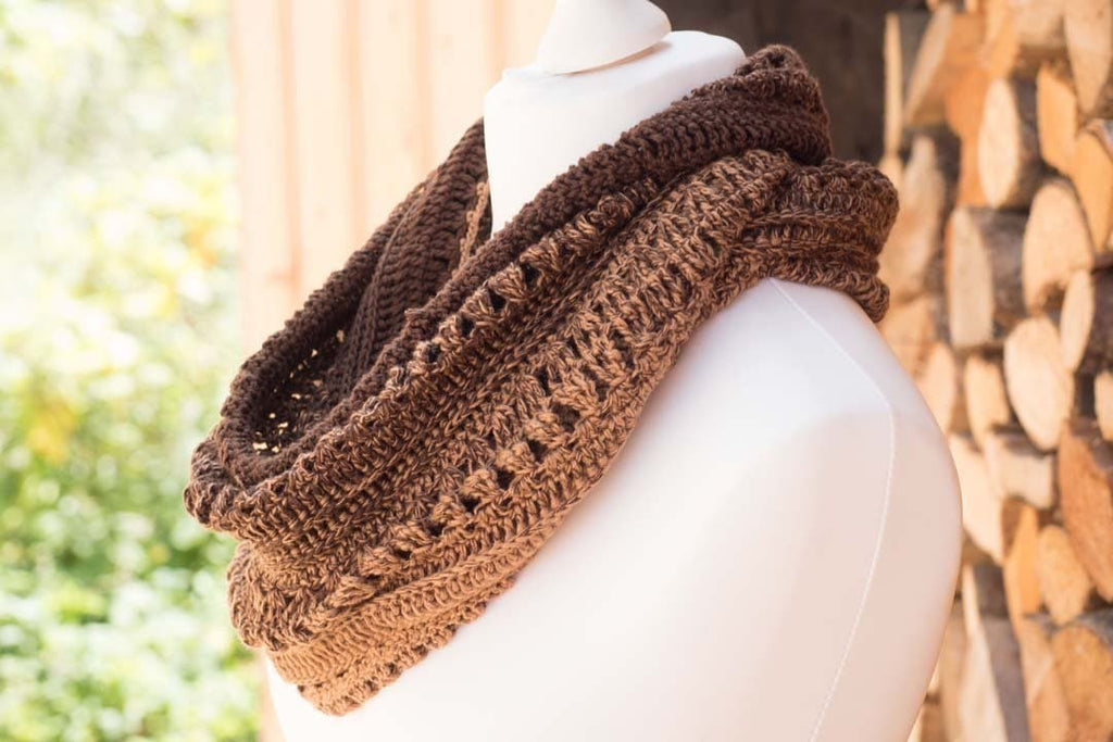 Häkelloop "Herbstlaub" - Bobbel Wolle und Farbverlaufsgarn von Chiemseegarn