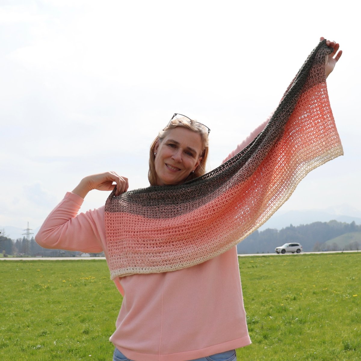Häkelloop " Sommerabend" - Bobbel Wolle und Farbverlaufsgarn von Chiemseegarn