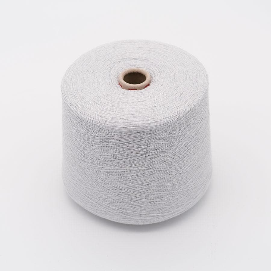 TVU Konengarn "Hellgrau" - Bobbel Wolle und Farbverlaufsgarn von Chiemseegarn