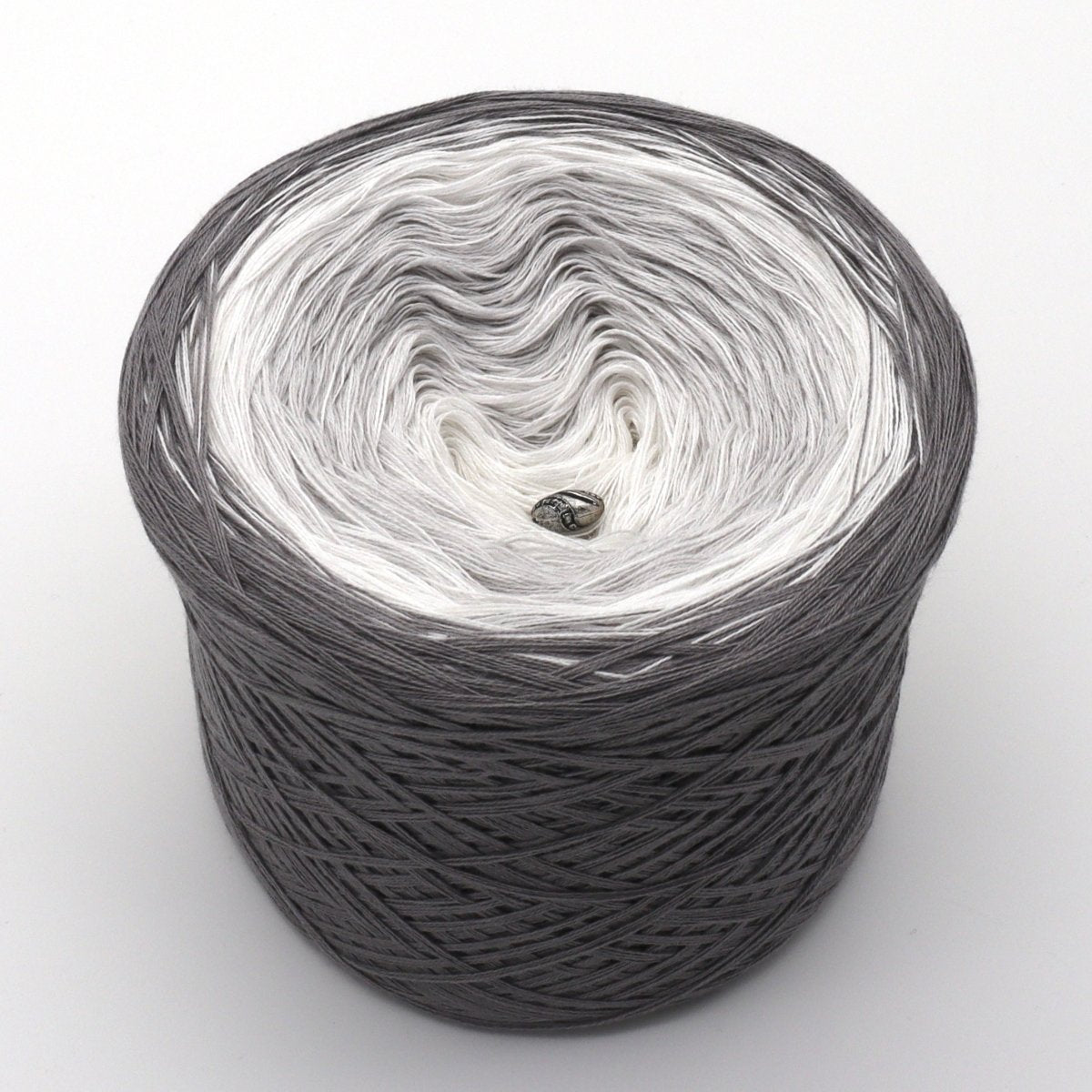 Nebelschwaden - Bobbel Wolle und Farbverlaufsgarn von Chiemseegarn