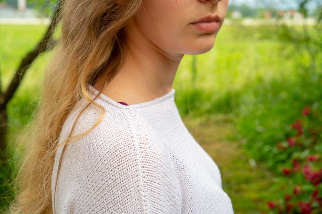 Pullover "Weiße Rosen" - Bobbel Wolle und Farbverlaufsgarn von Chiemseegarn