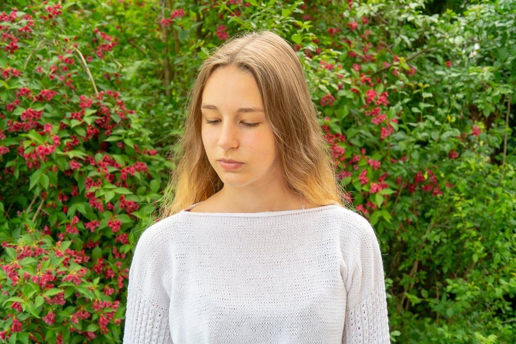 Pullover "Weiße Rosen" - Bobbel Wolle und Farbverlaufsgarn von Chiemseegarn