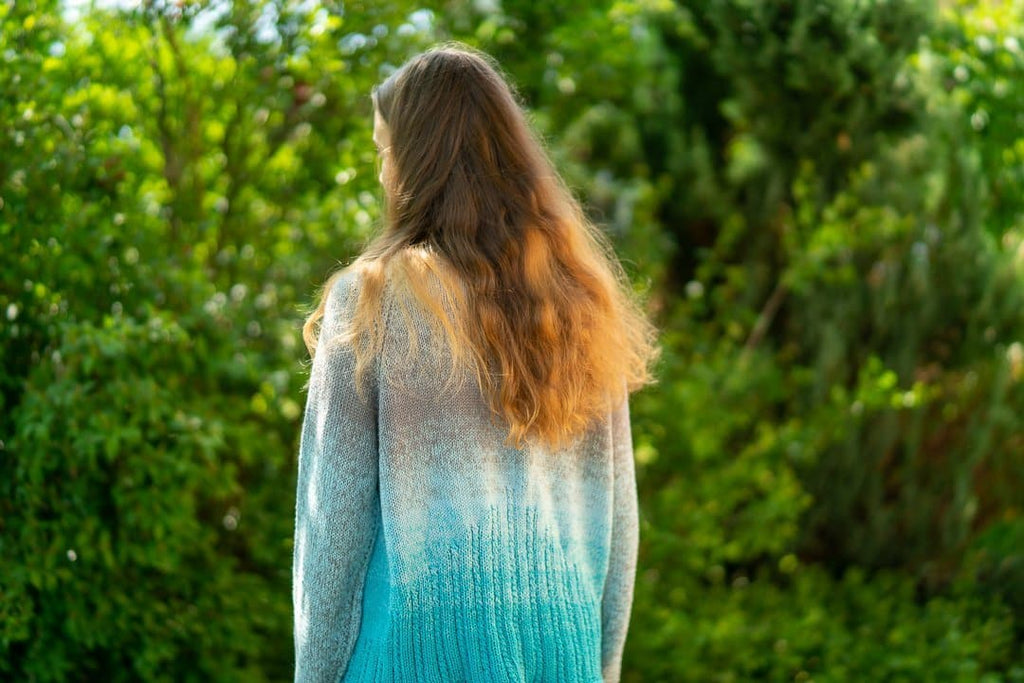 Raglanpullover "Eiskönigin" - Bobbel Wolle und Farbverlaufsgarn von Chiemseegarn