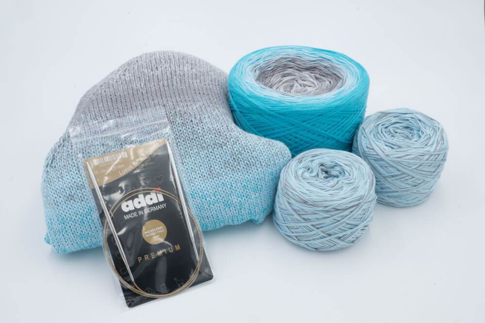 Raglanpullover "Eiskönigin" - Bobbel Wolle und Farbverlaufsgarn von Chiemseegarn