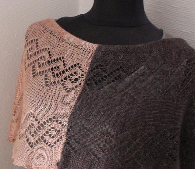 Stricktuch "Füürnobel" - Bobbel Wolle und Farbverlaufsgarn von Chiemseegarn