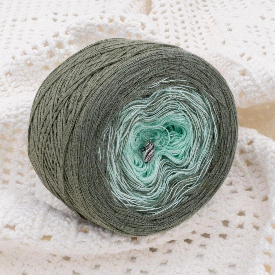 Walchensee - Bobbel Wolle und Farbverlaufsgarn von Chiemseegarn