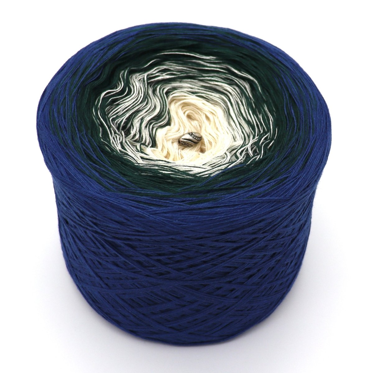 Winterwald - Bobbel Wolle und Farbverlaufsgarn von Chiemseegarn